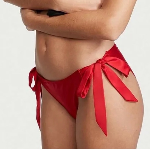 Victoria’s Secret Red Panty Holidays Satin Side Tie Gift Bow Dream Angels NEW - Picture 4 of 4